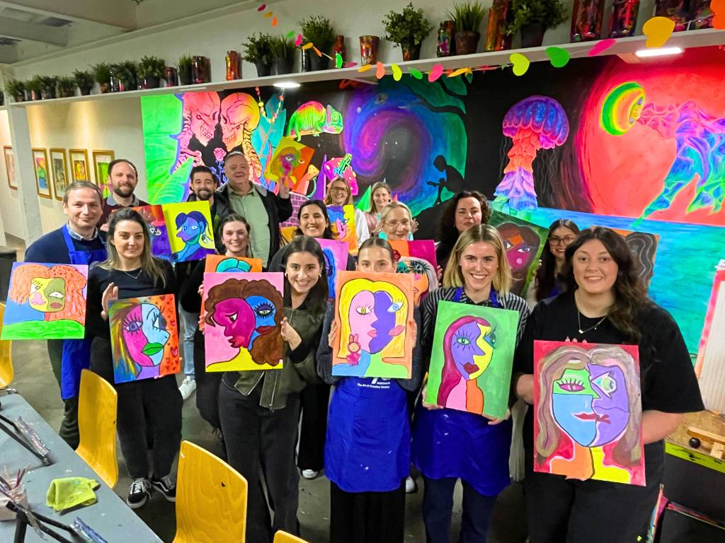 Innovative Team Building Melbourne: Creative Art Activities for End-of-Year Celebrations